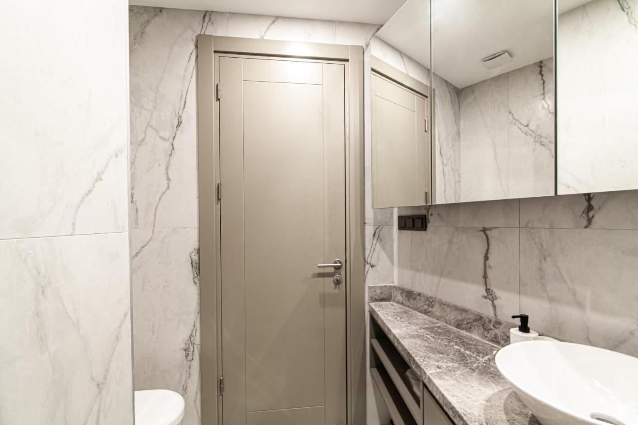Flat With Panoramic Bosphorus View In Cihangir 이스탄불 외부 사진